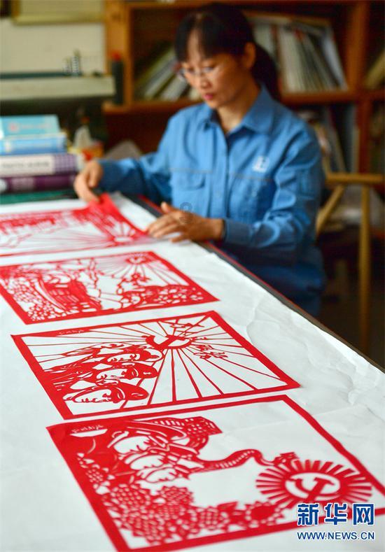 “两广总督”叶名琛最后的镜头，被英军俘虏，不食英粟，客死他乡